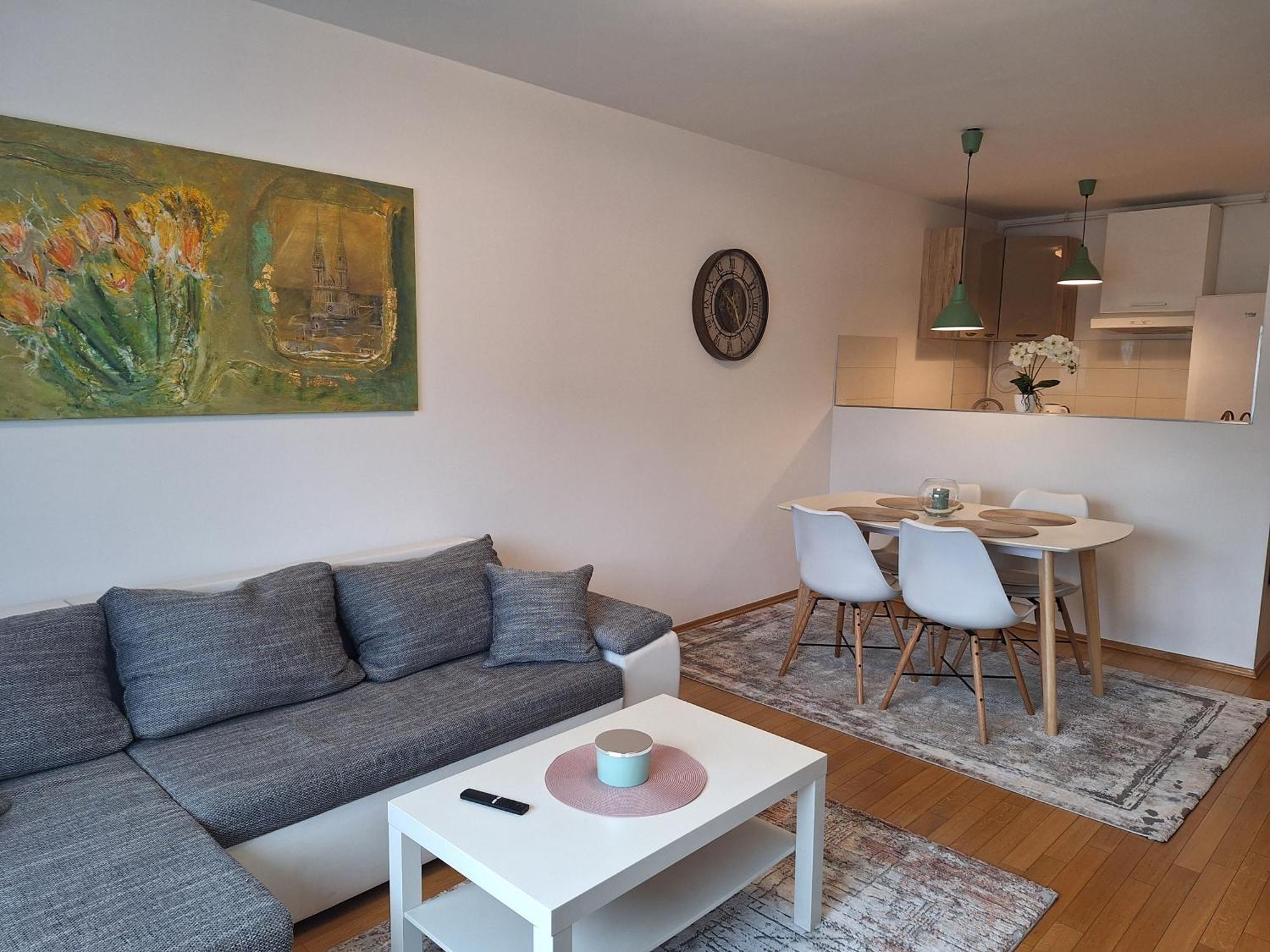 Apartman Lory, Zagreb, Downtown, With Own Parking In The Garage Luaran gambar