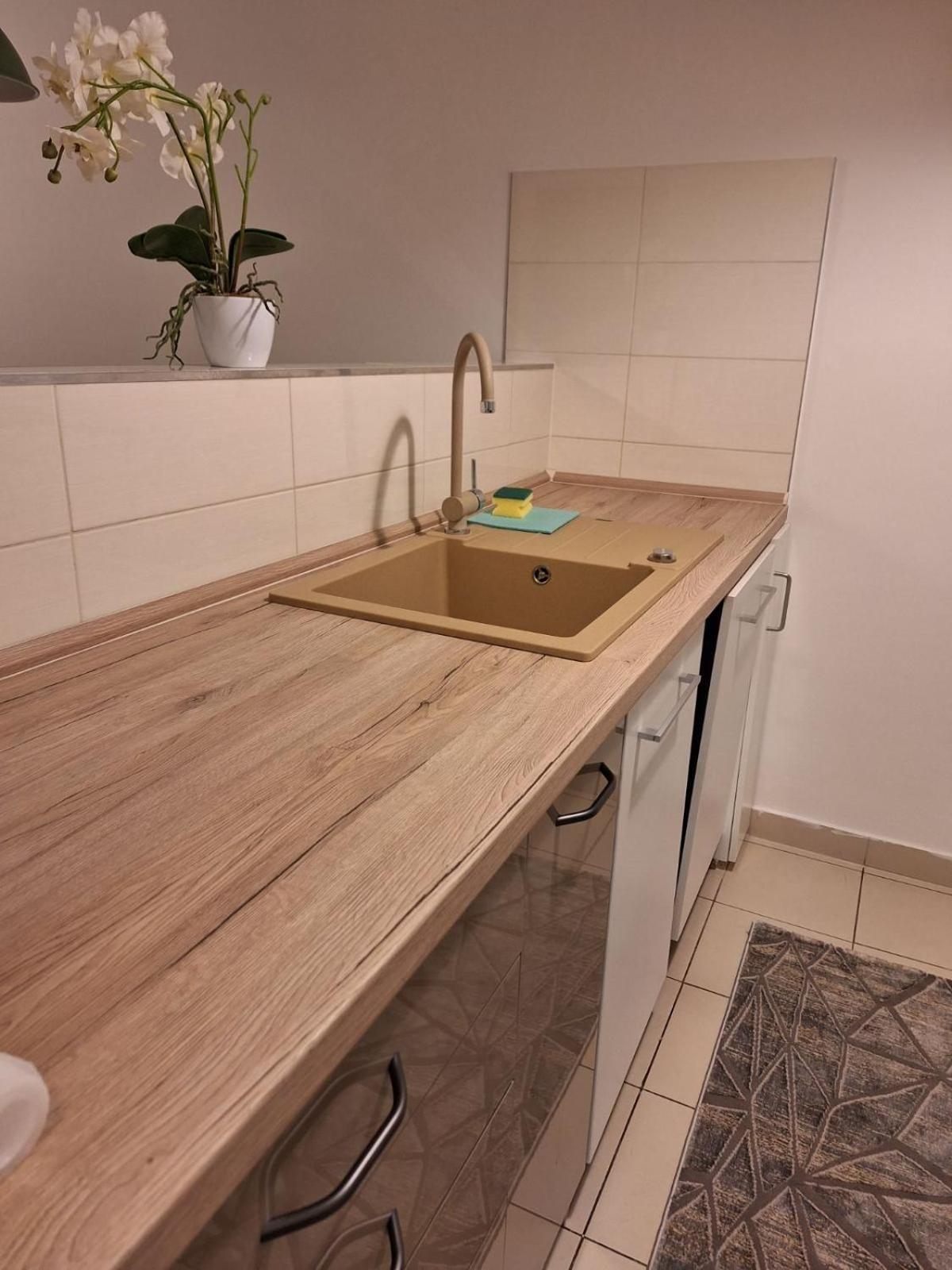 Apartman Lory, Zagreb, Downtown, With Own Parking In The Garage Luaran gambar