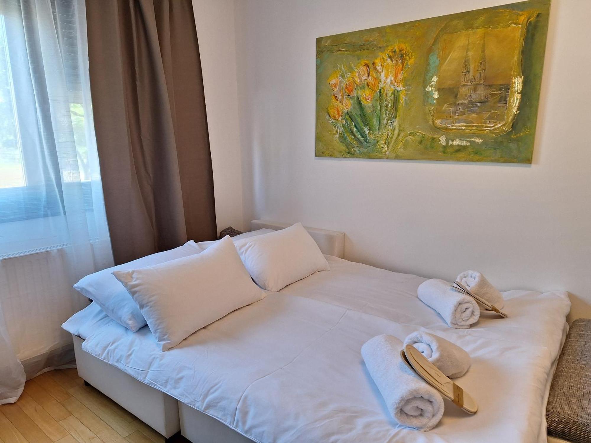 Apartman Lory, Zagreb, Downtown, With Own Parking In The Garage Luaran gambar